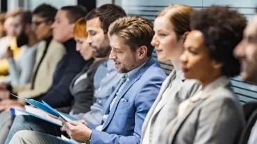 Professionisti in attesa di un colloquio di lavoro